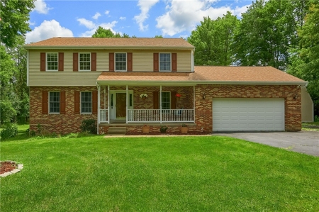 102 Timberview Trl, Evans City, PA