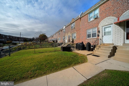 209 Cambridge Rd, Clifton Heights, PA