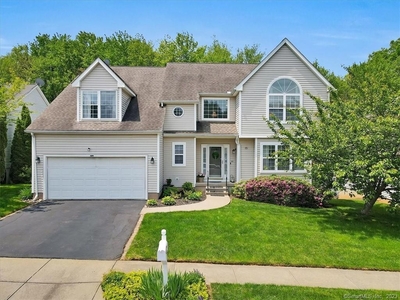 117 Eagle Hollow Dr, Middletown, CT