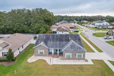 1222 Spotted Lilac Ln, Plant City, FL