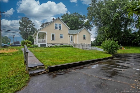 810 Thompsonville Rd, Suffield, CT