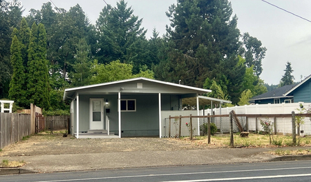 1707 W Main St, Cottage Grove, OR