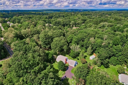 9 Candee Rd, Prospect, CT
