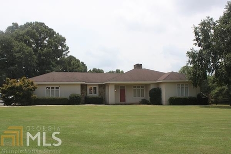 826 County Line Rd, Griffin, GA