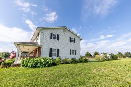 72 Terrace Rd, Londonderry, OH