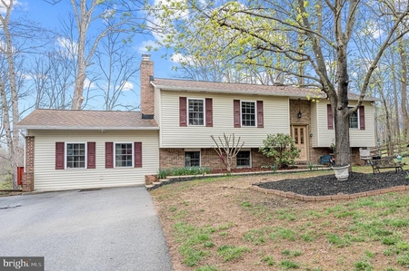 2700 Overview Rd, Hampstead, MD