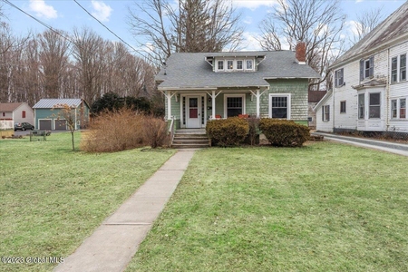 3 Cottage St, Greenwich, NY