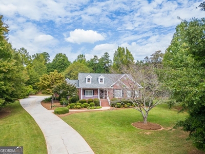 135 Tabor Forest Dr, Oxford, GA
