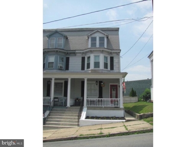206 N Front St, Minersville, PA