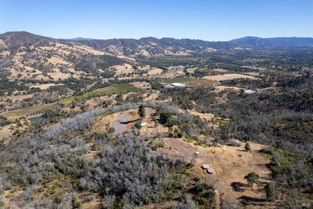 11990 West Rd, Redwood Valley, CA