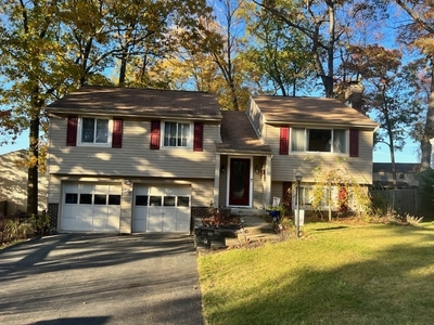 101 Valleyview Dr, Cranberry Township, PA