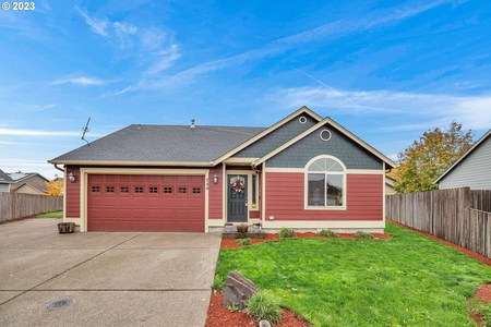 746 Andrian Dr, Molalla, OR