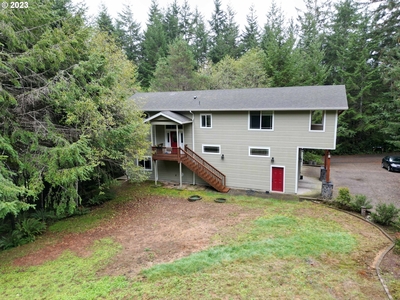 5597 Leanza Dr, Florence, OR