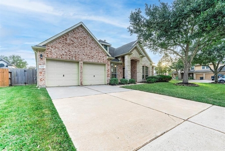 3216 Layton Place Dr, Pearland, TX
