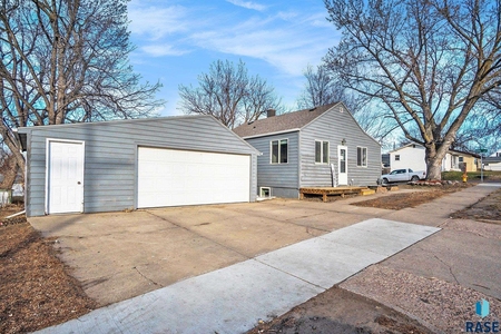 621 S Holly Ave, Sioux Falls, SD