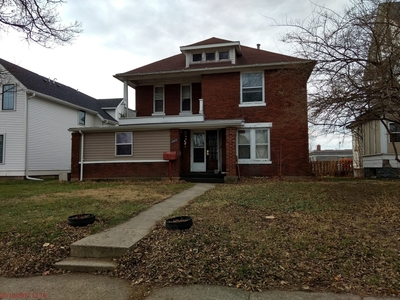 203 5th Ave, Sterling, IL