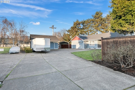 2432 Otto St, Springfield, OR