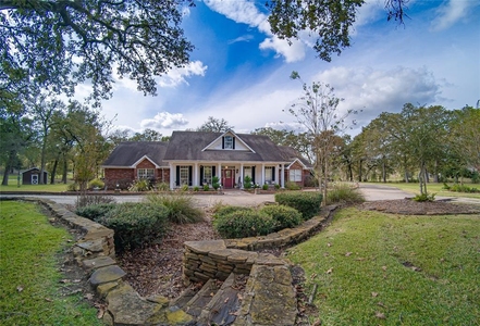 2704 County Road 479, Centerville, TX