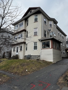 4 Lucian St, Worcester, MA
