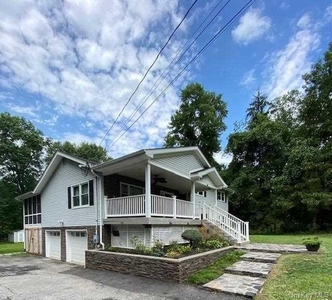 13 Central Ave, Wappingers Falls, NY