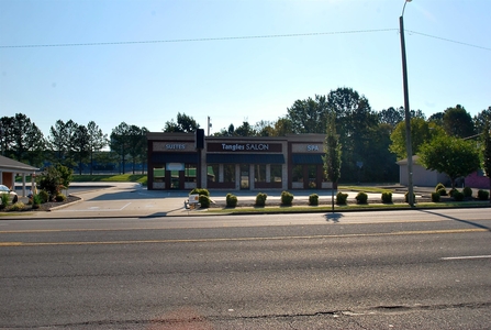 1502 Memorial Blvd, Springfield, TN