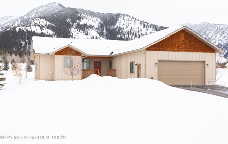 101 Alta Dr, Star Valley Ranch, WY
