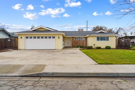 869 W Belleview Ave, Porterville, CA