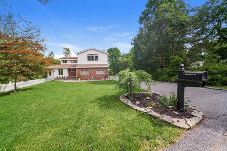 4 Beverly Ct, Hopewell Junction, NY