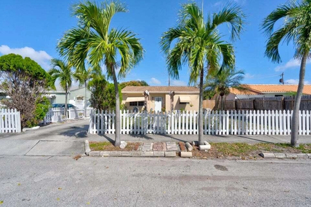 435 Maddock Street, West Palm Beach, FL, 33405 - Photo 1