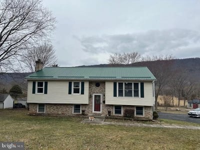 1551 Campbell Rd, Springfield, WV