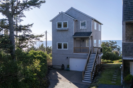 637 Sw 37th Pl, Lincoln City, OR