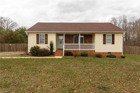 139 Roxie Rd, Stokesdale, NC