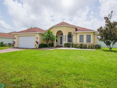 5292 Nw South Delwood Dr, Port Saint Lucie, FL