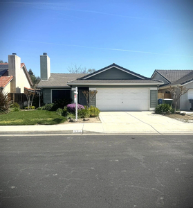3771 Baron Ave, Clovis, CA
