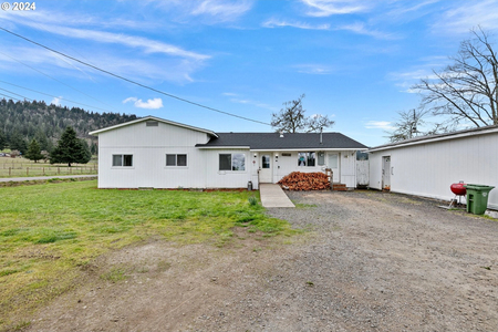 31579 Gowdyville Rd, Cottage Grove, OR