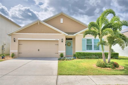 3116 Country Club CIRCLE, WINTER HAVEN, FL, 33881 - Photo 1