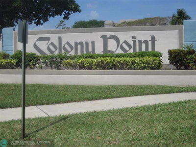 901 Colony Point Cir, Pembroke Pines, FL