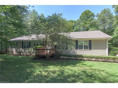 20 Woodland Dr, Fairview, NC