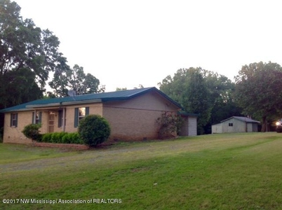 146 Palestine Rd, Coldwater, MS