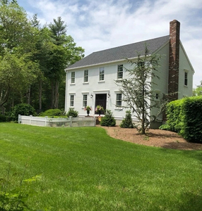 25 Carriage House Dr, Bridgewater, MA