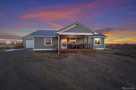520 10th Ave, Deer Trail, CO