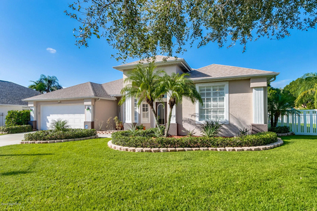 1071 Carriage Hill Rd, Melbourne, FL