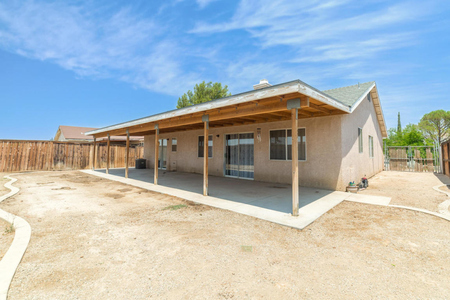1024 Armstrong Ave, Rosamond, CA
