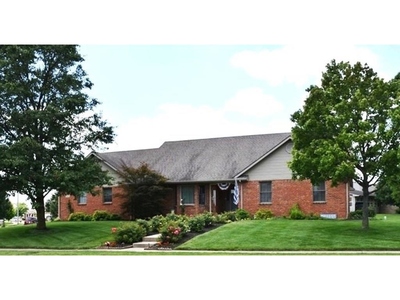 690 Willow Creek Way, Troy, OH