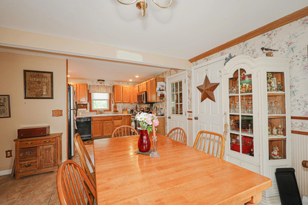 11 Woodlands Dr, Epping, NH
