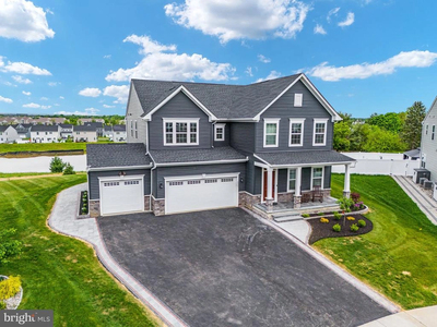 6461 Scenic View Dr, Macungie, PA
