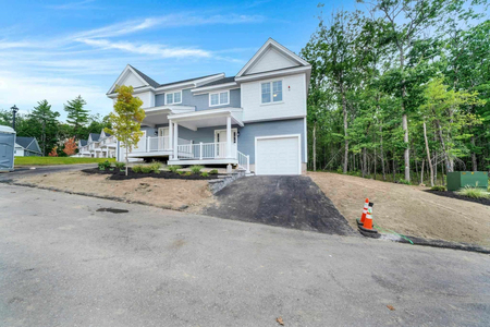 270 Knollwood Way, Manchester, NH
