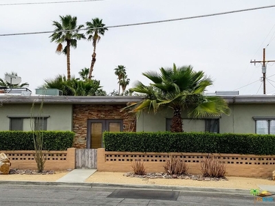 594 S Calle Encilia, Palm Springs, CA