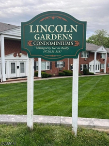 44 Lincoln Gdns, Parsippany-Troy Hills Twp., NJ, 07034 - Photo 1