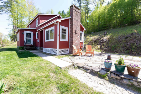 216 Wallace Rd, Bedford, NH